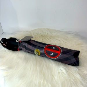 NWT BIOWORLD MARVEL DEADPOOL 42 IN DELUX UMBRELLA